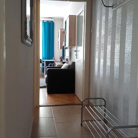 Апартаменты Luca Apartman