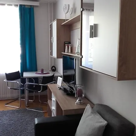 Apartment Luca Apartman *