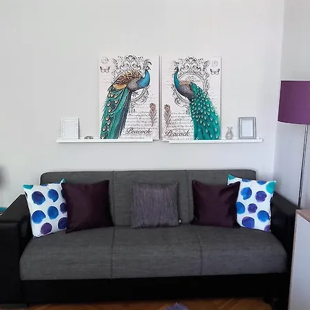 Апартаменты Luca Apartman Дьёр
