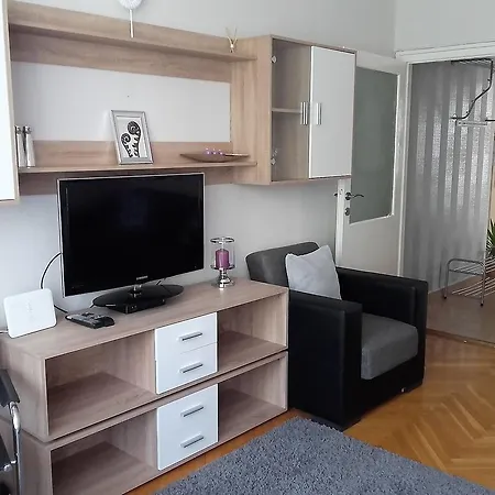 Luca Apartman * Győr