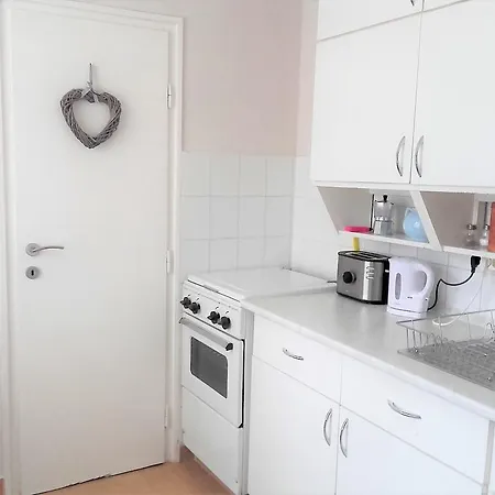 Luca Apartman Дьёр